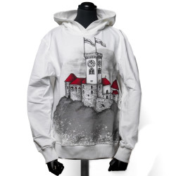 Pulover s potiskom ilustracije Ljubljanskega gradu na črni izložbeni lutki.